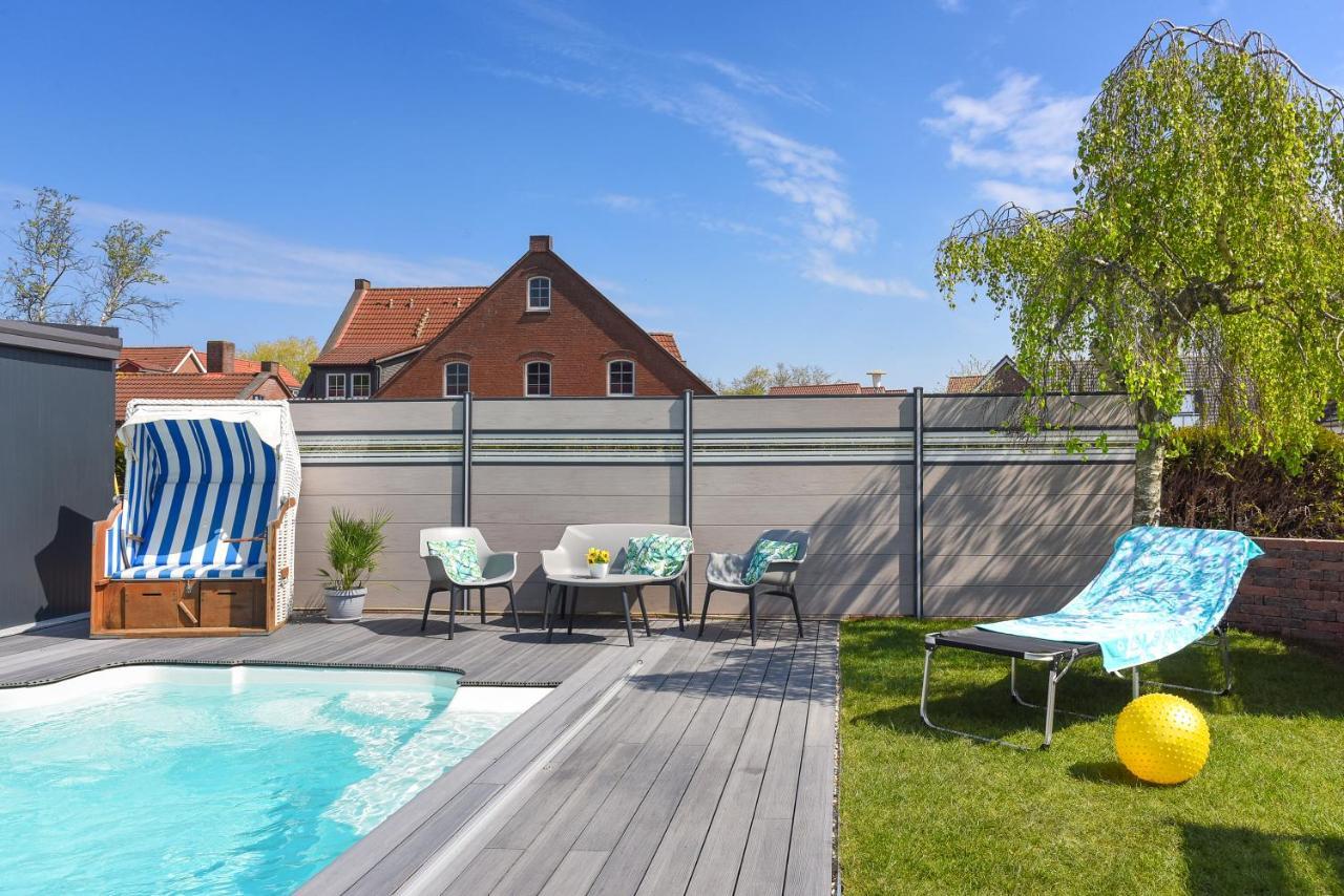 Haus Zum Seehund Mit Pool Und Fruehstuecksoption Bensersiel