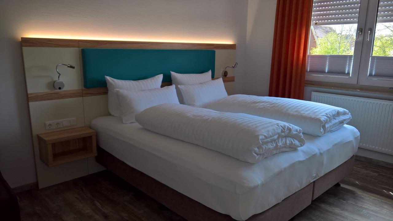 Haus Zum Seehund Mit Pool Und Fruehstuecksoption Apartment Bensersiel