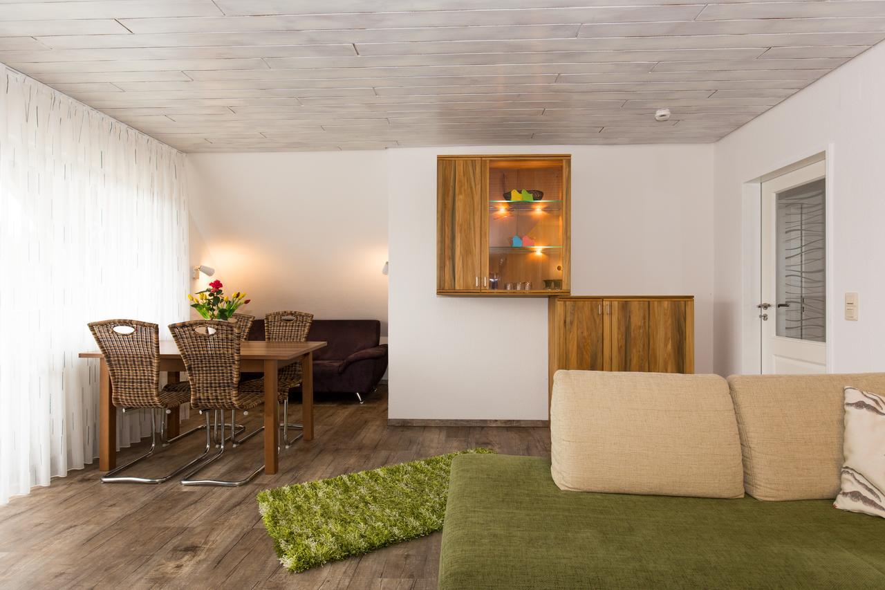 Haus Zum Seehund Mit Pool Und Fruehstuecksoption Bensersiel