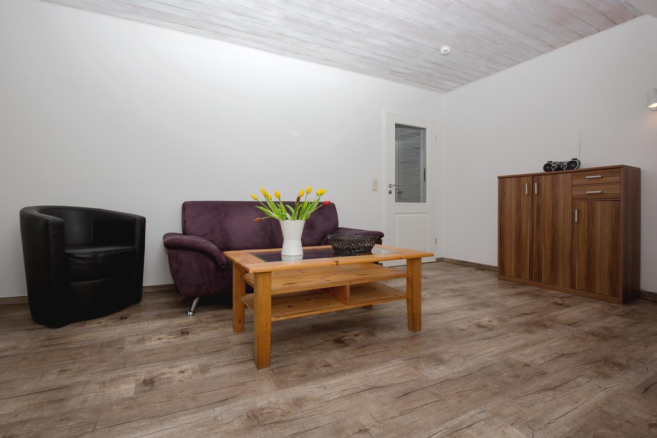 Apartment Haus Zum Seehund Mit Pool Und Fruehstuecksoption Bensersiel