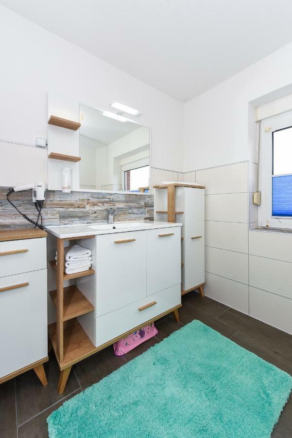 Haus Zum Seehund Mit Pool Und Fruehstuecksoption Apartment *