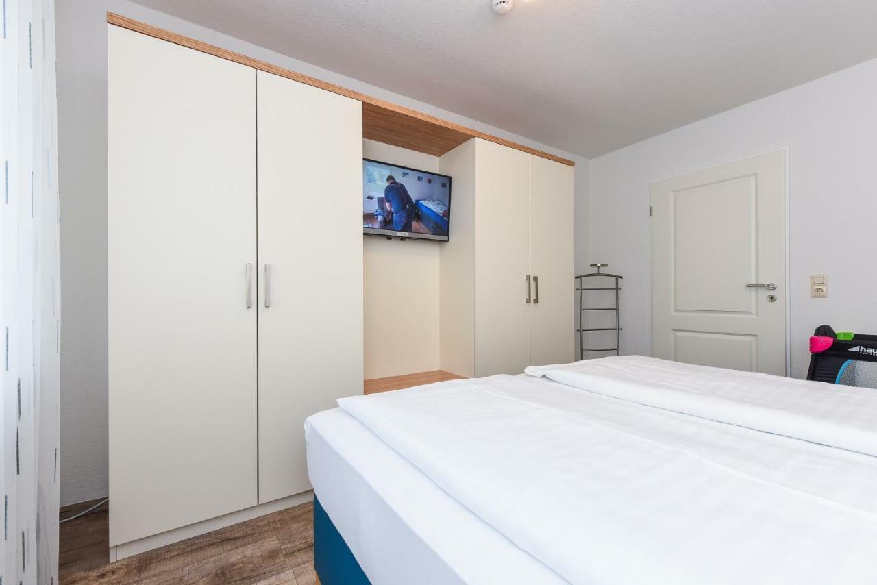Haus Zum Seehund Mit Pool Und Fruehstuecksoption Bensersiel